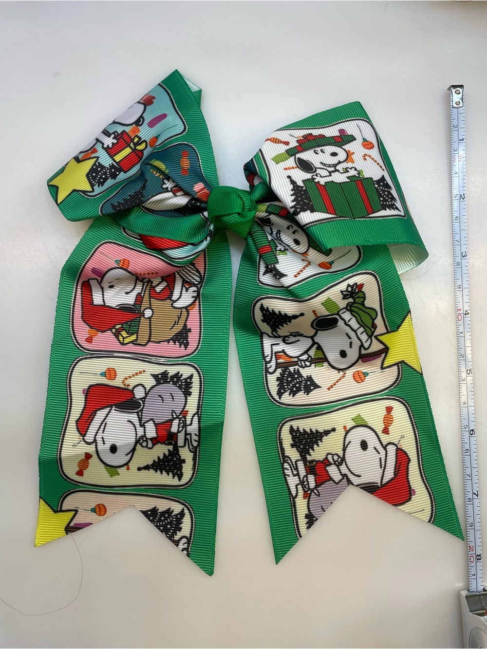 Green Snoopy Holiday Small Pet Bow